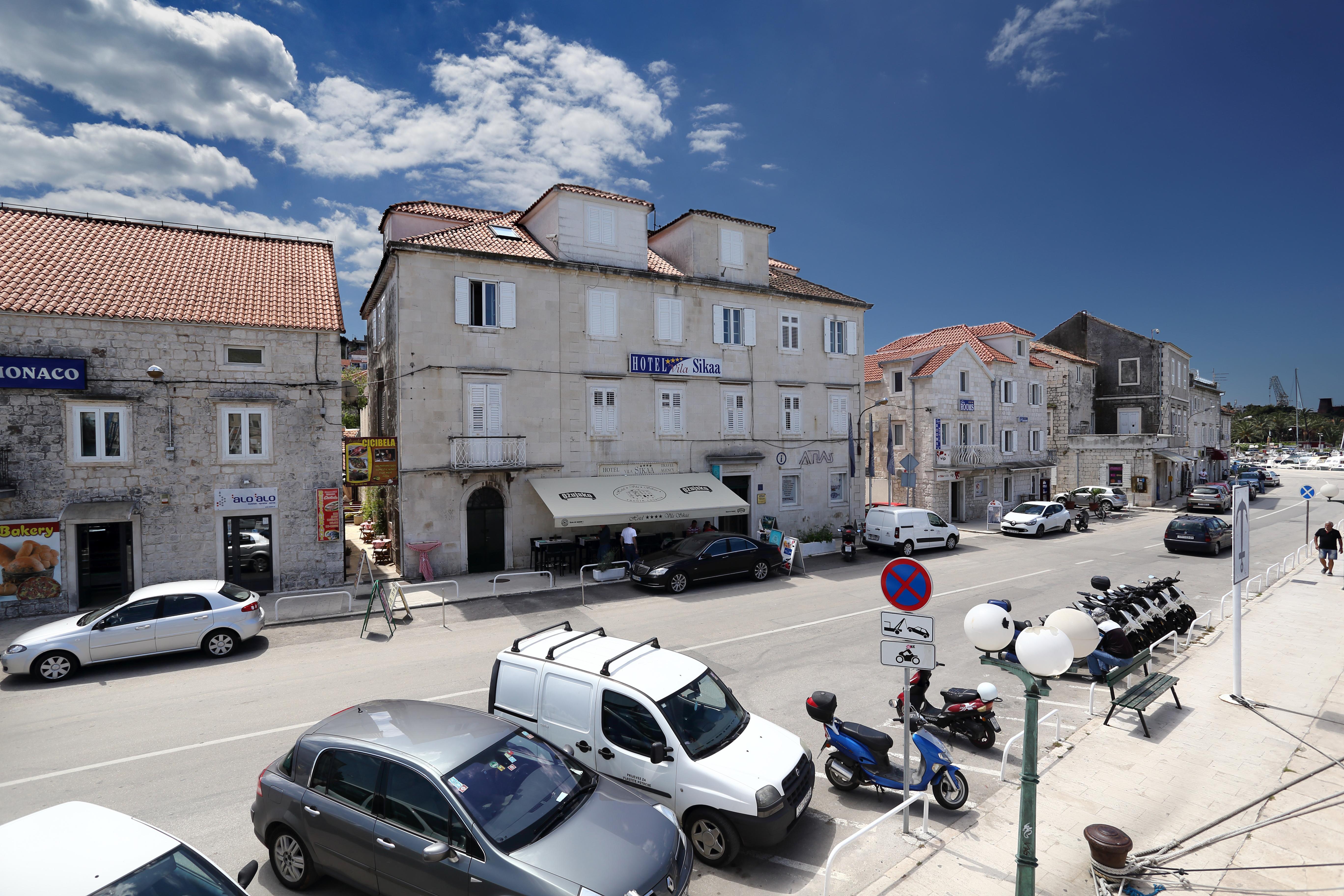 Heritage Hotel Vila Sikaa Trogir Exterior photo