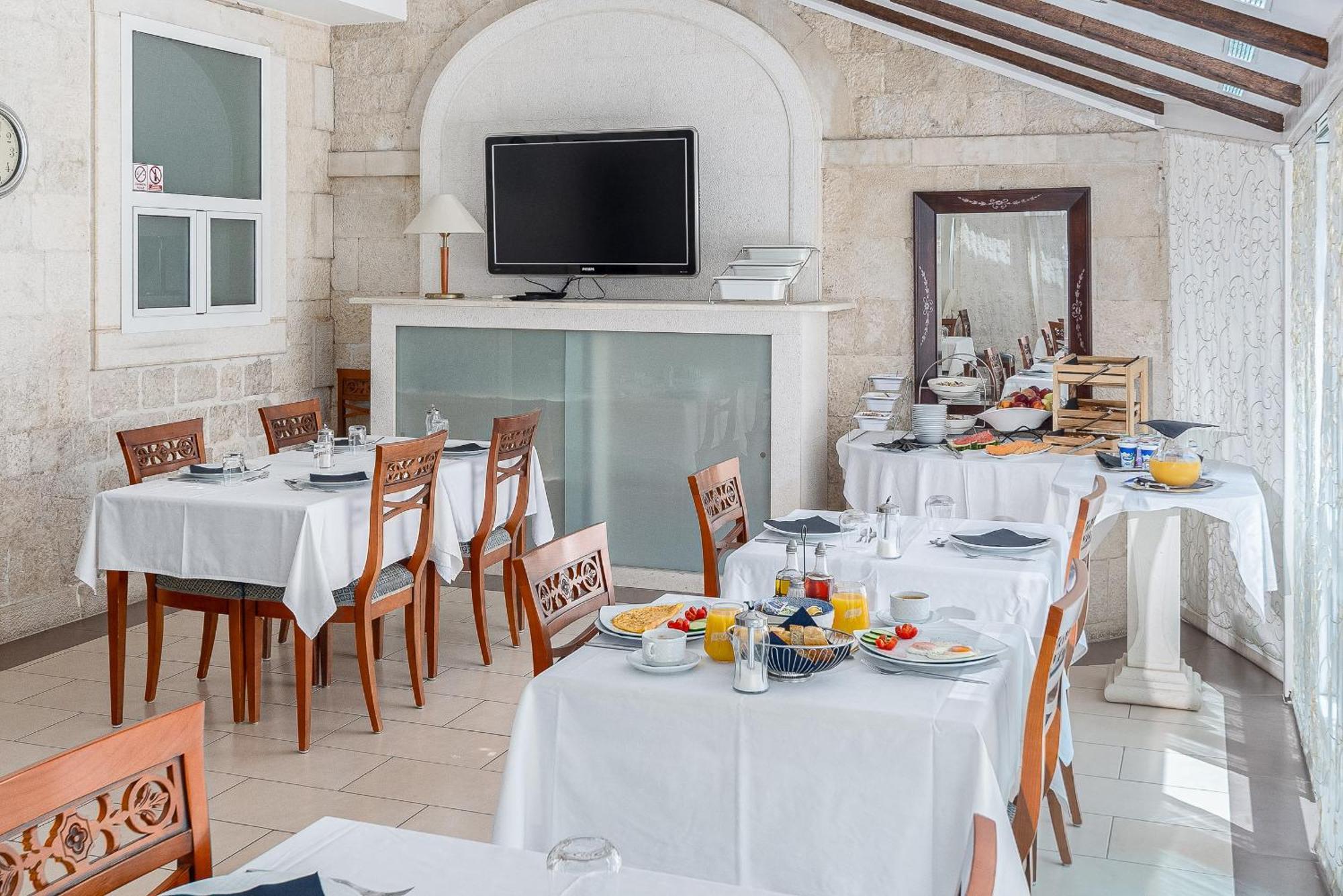 Heritage Hotel Vila Sikaa Trogir Exterior photo