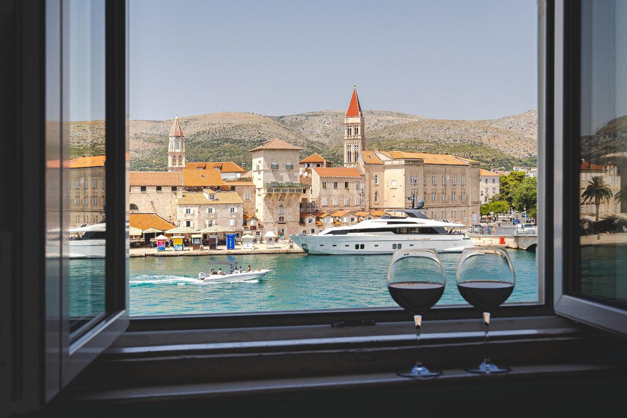 Heritage Hotel Vila Sikaa Trogir Exterior photo